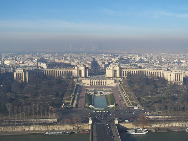 Vue de Paris sous un ciel pollué 113183 (Airparif)