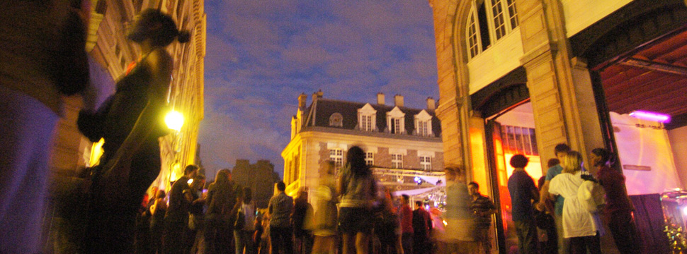 14 juillet : bal des pompiers 132900 (Mairie de Paris)