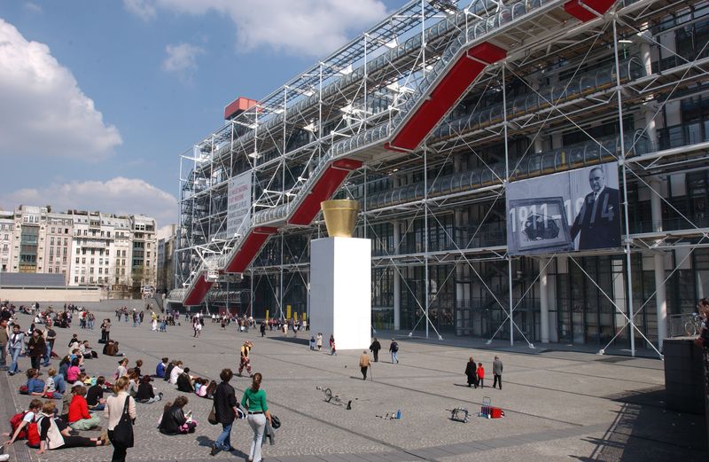 Photo piazza beaubourg crédit Centre pompidou.jpg