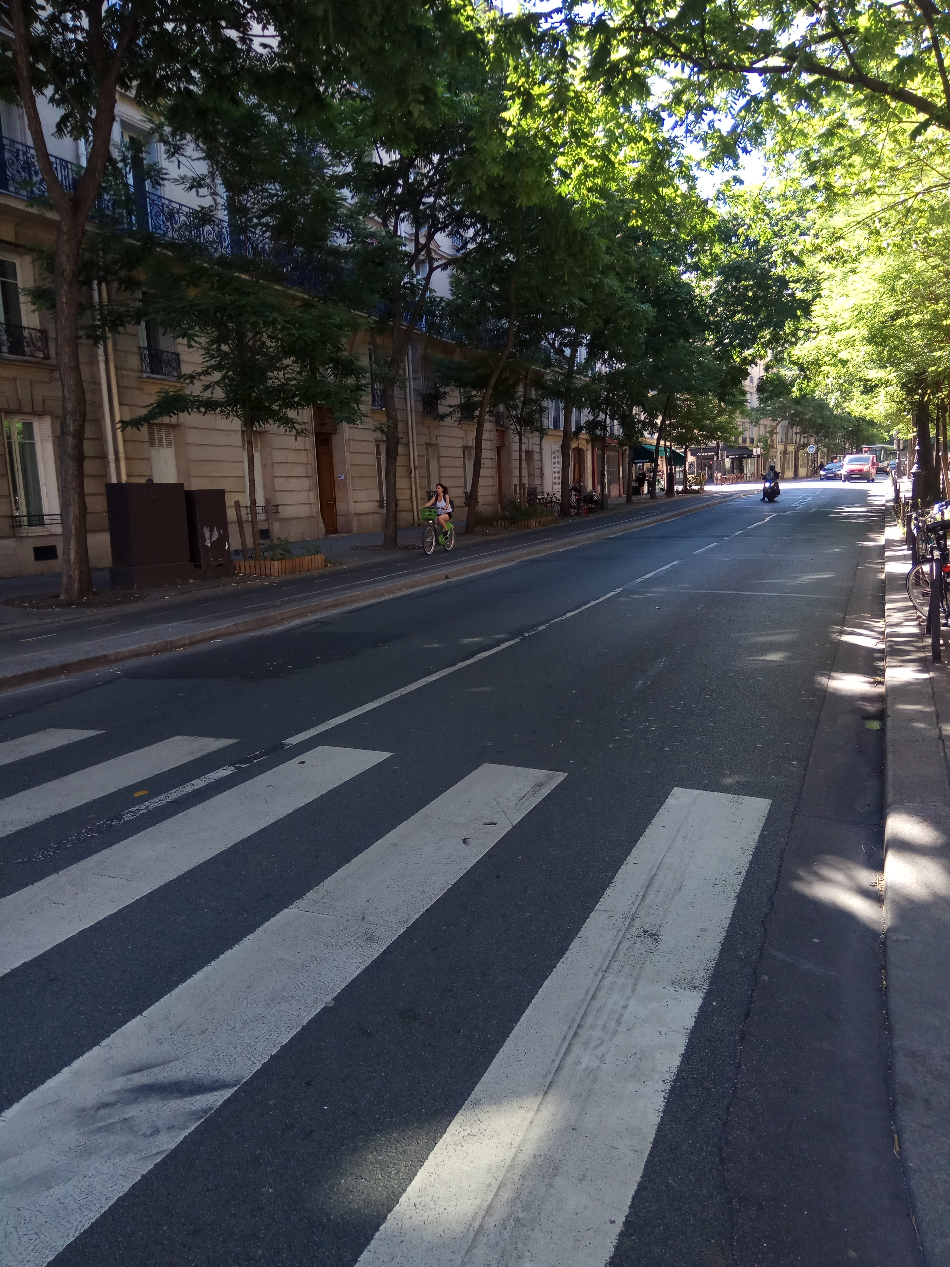 chaussée neuve bld morland.jpg