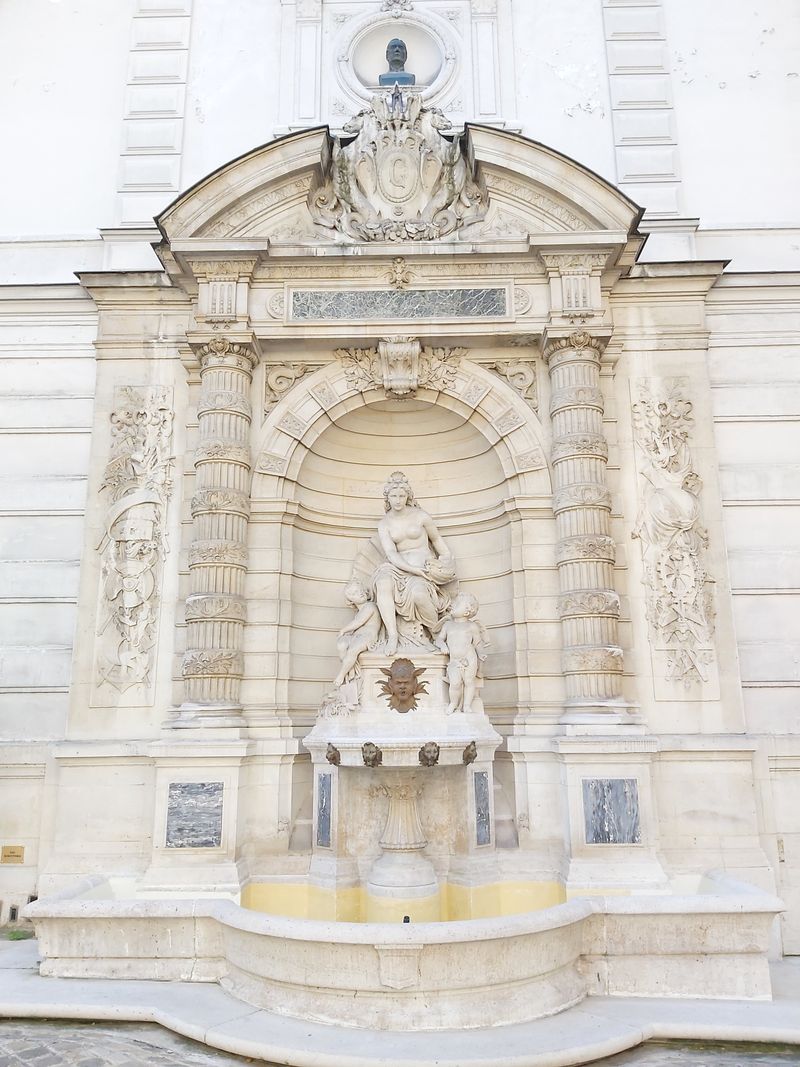 Fontaine.jpg