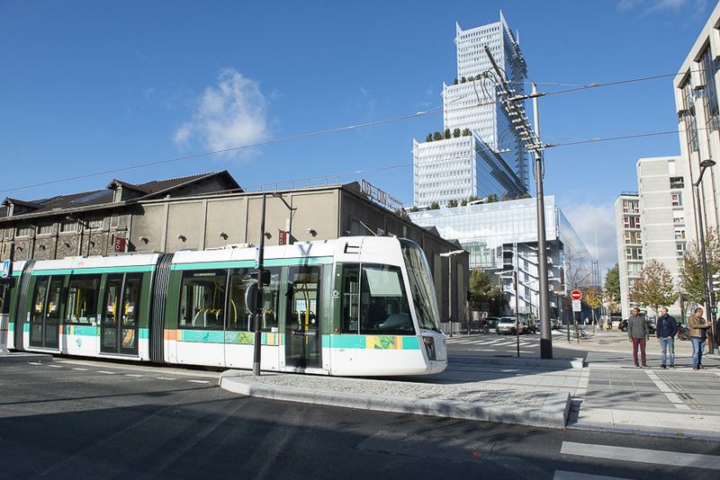 Le tramway métamorphose le nord de la capitale (© François Grunberg / Marie de Paris) Le tramway métamorphose le nord de la capitale