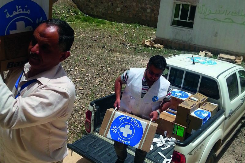 Dr Sahar donation 2.jpg (Médecin Du Monde Yémen)
