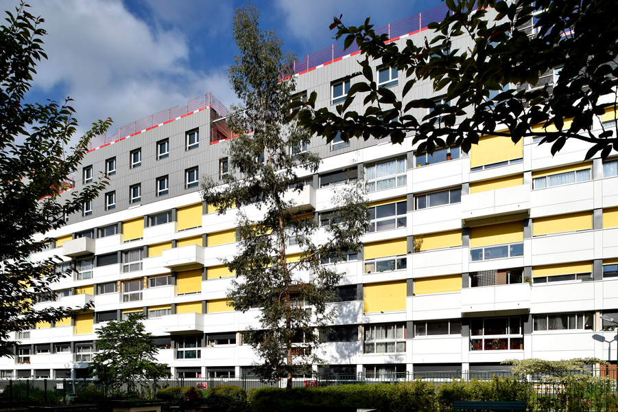 Les logements de la cité Glacière (13e) ont subi une rénovation thermique (VINCI Construction)