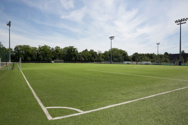 Terrain de football (Ambre Marionneau / Ville de Paris)