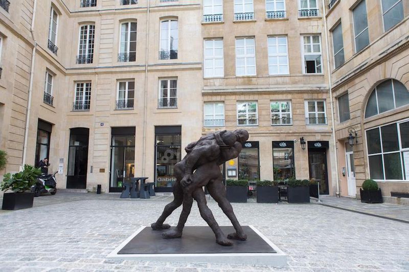 Couple de lutteurs (Ville de Paris / Jean-Baptiste Gurliat)