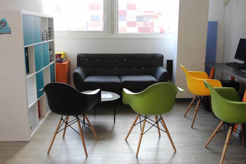 Espace coworking à l'Innovation Factory