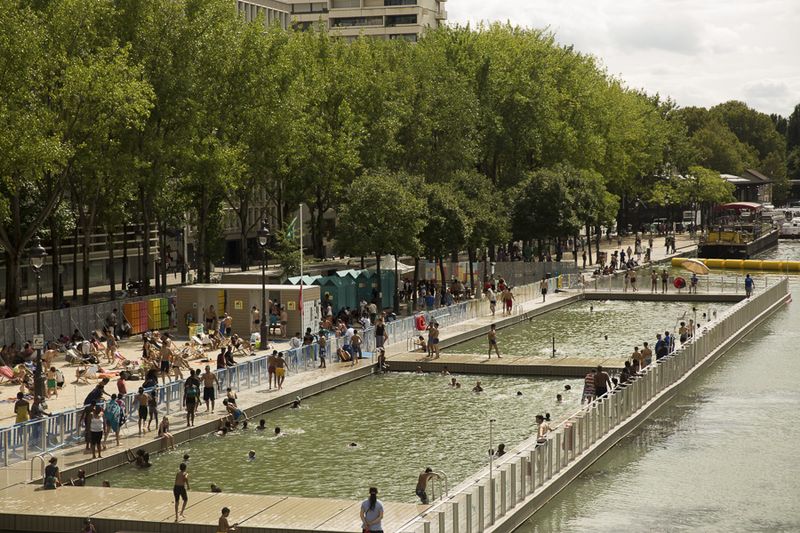 Bassins dans le canal de la Villette (Joséphine Brueder / Ville de Paris)