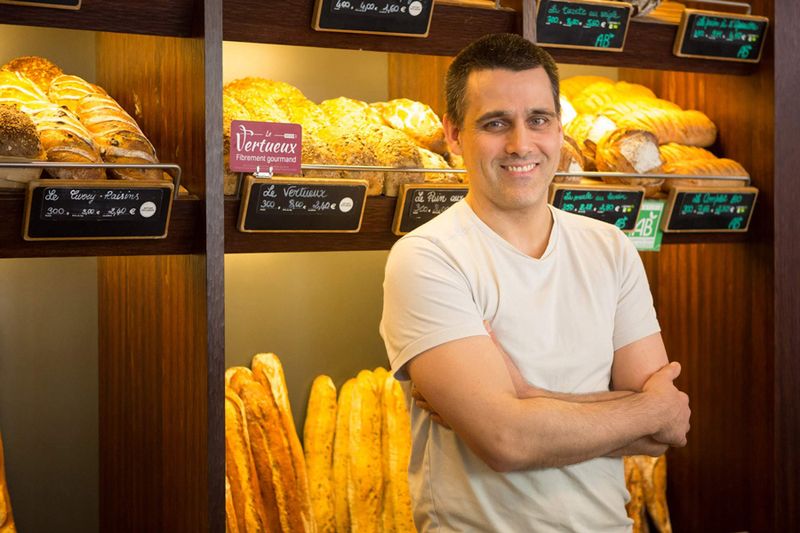 Fabrice LEROY, artisan boulanger, prix de la meilleure baguette de Paris 2019 (Jean-Baptiste Gurliat / Ville de Paris)