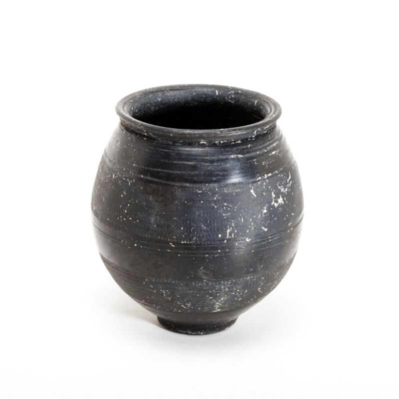 Vase antique trouvé dans fouille rue de la montagne saint geneviève (Marc Lelièvre / ville de Paris)